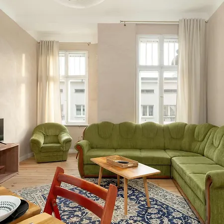Family With Balcony Near Mtp By Renters *